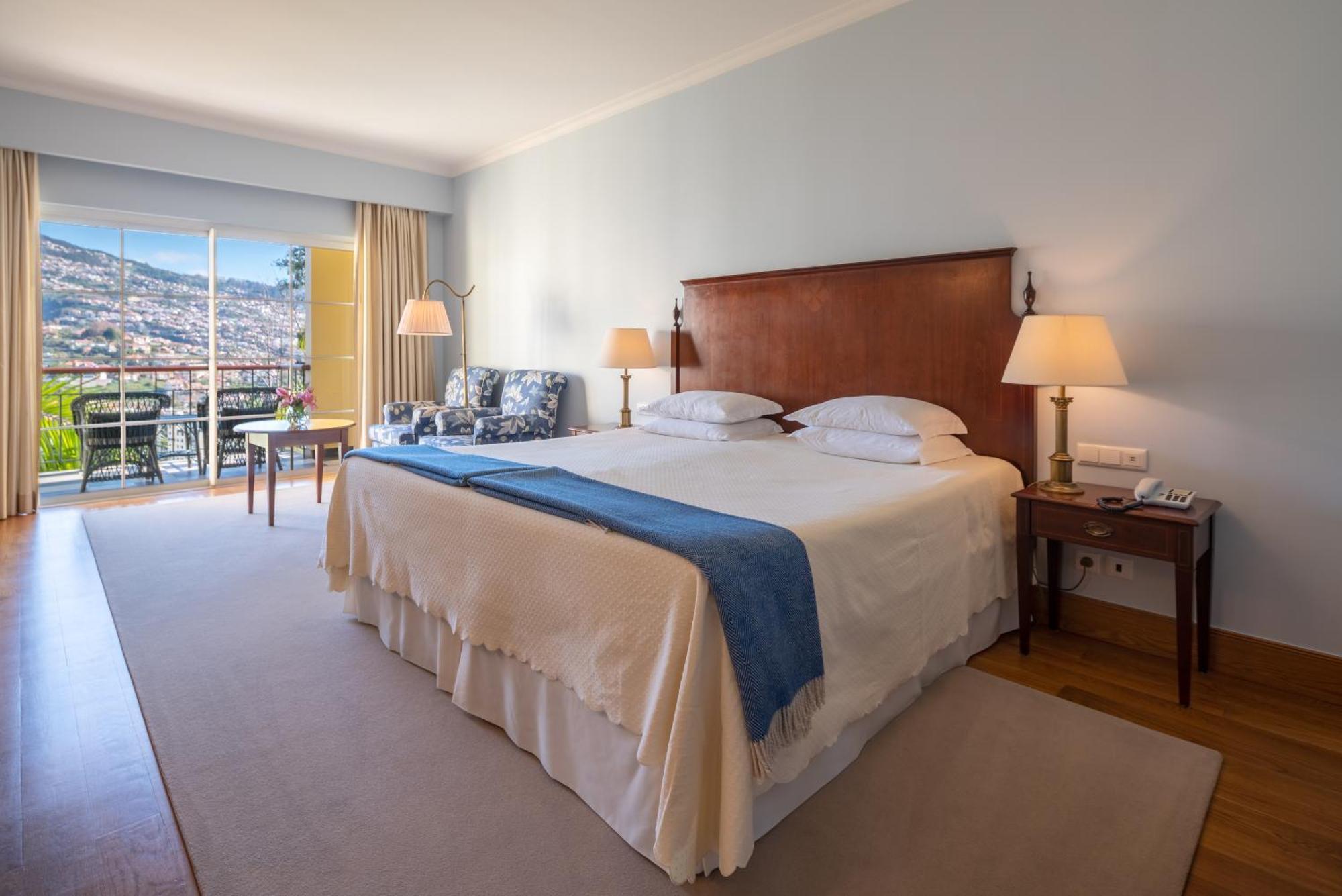 Botanical Premium Suite