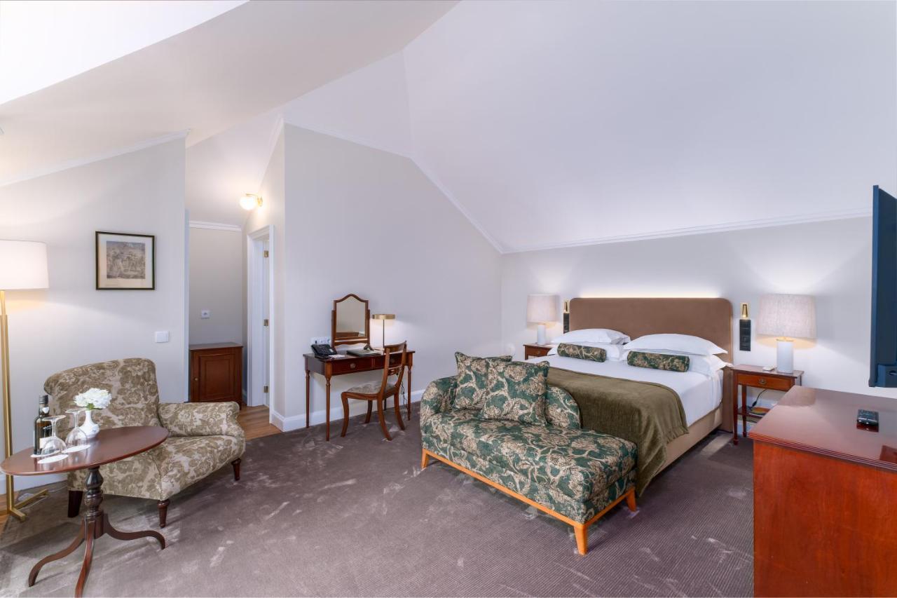 Deluxe Double Room Main House