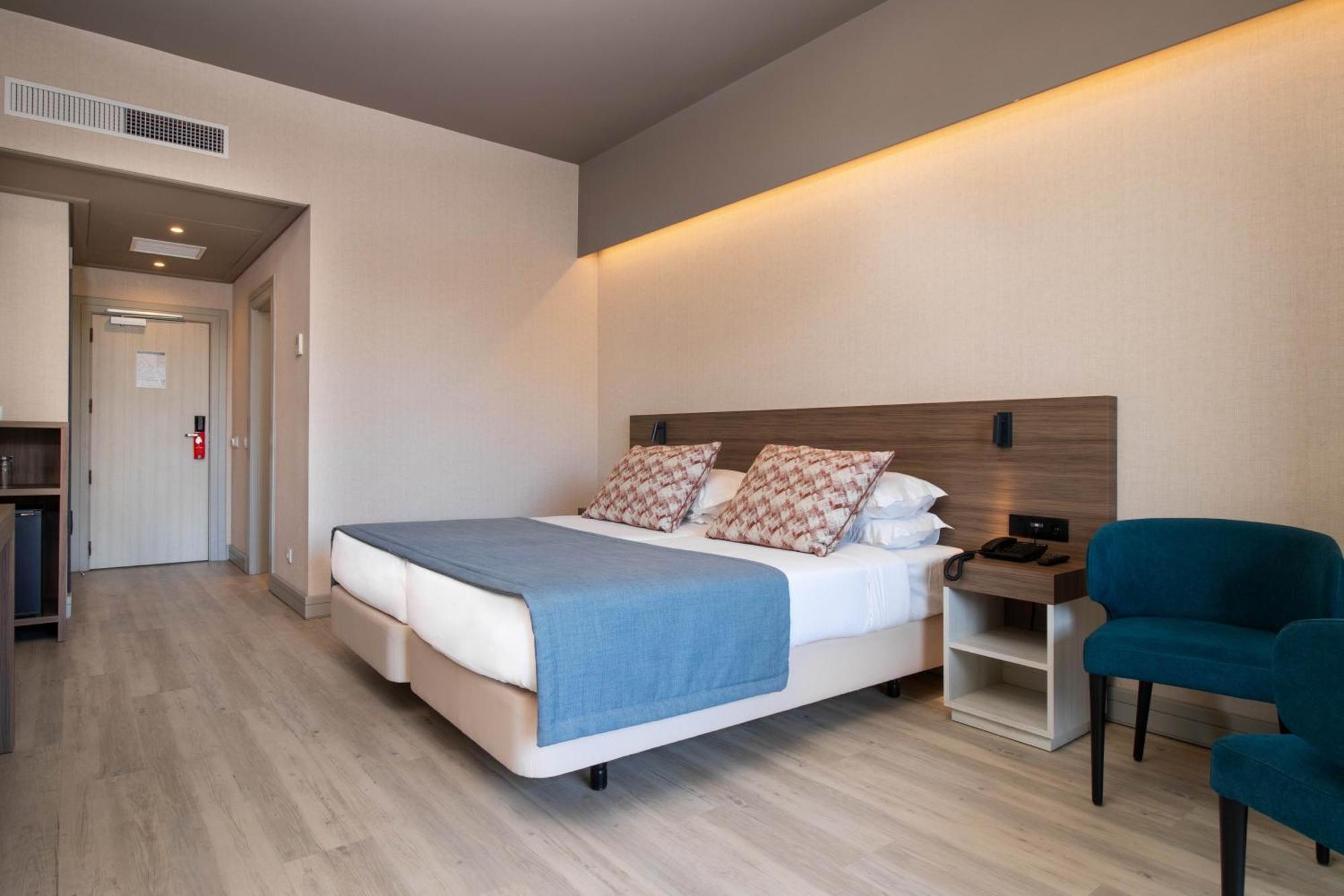 Superior Twin Room Balcony