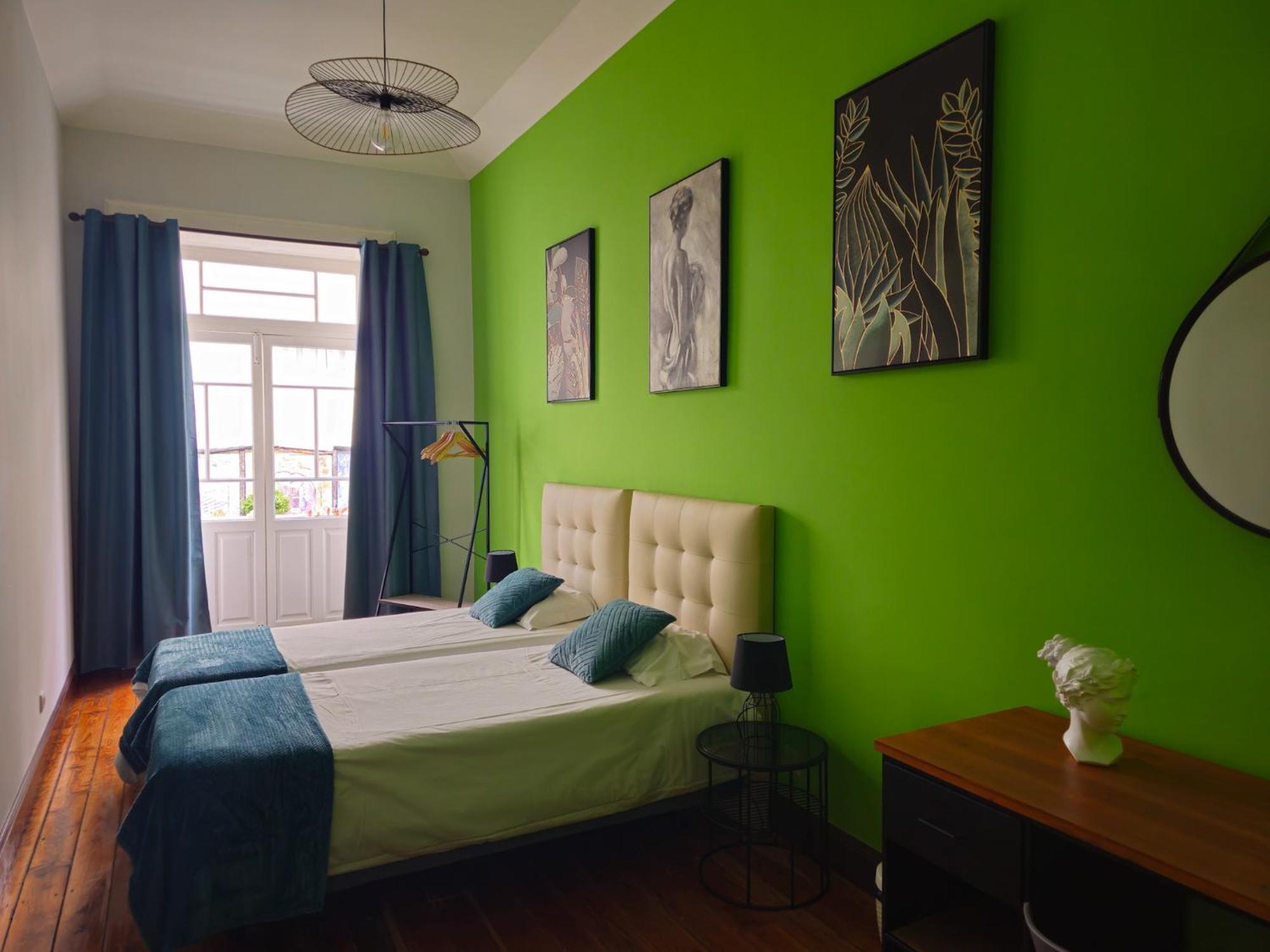 Twin Room,1500227833:JPEG