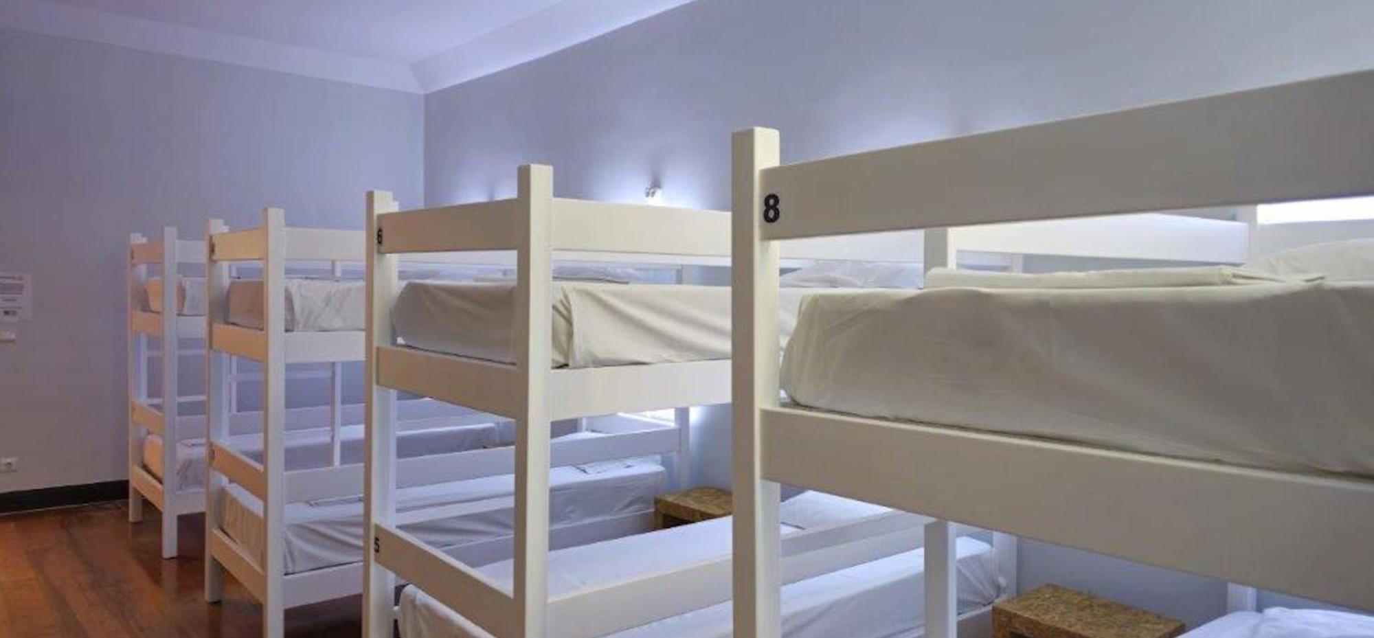 Bed 8-Bed Mixed Dormitory Room