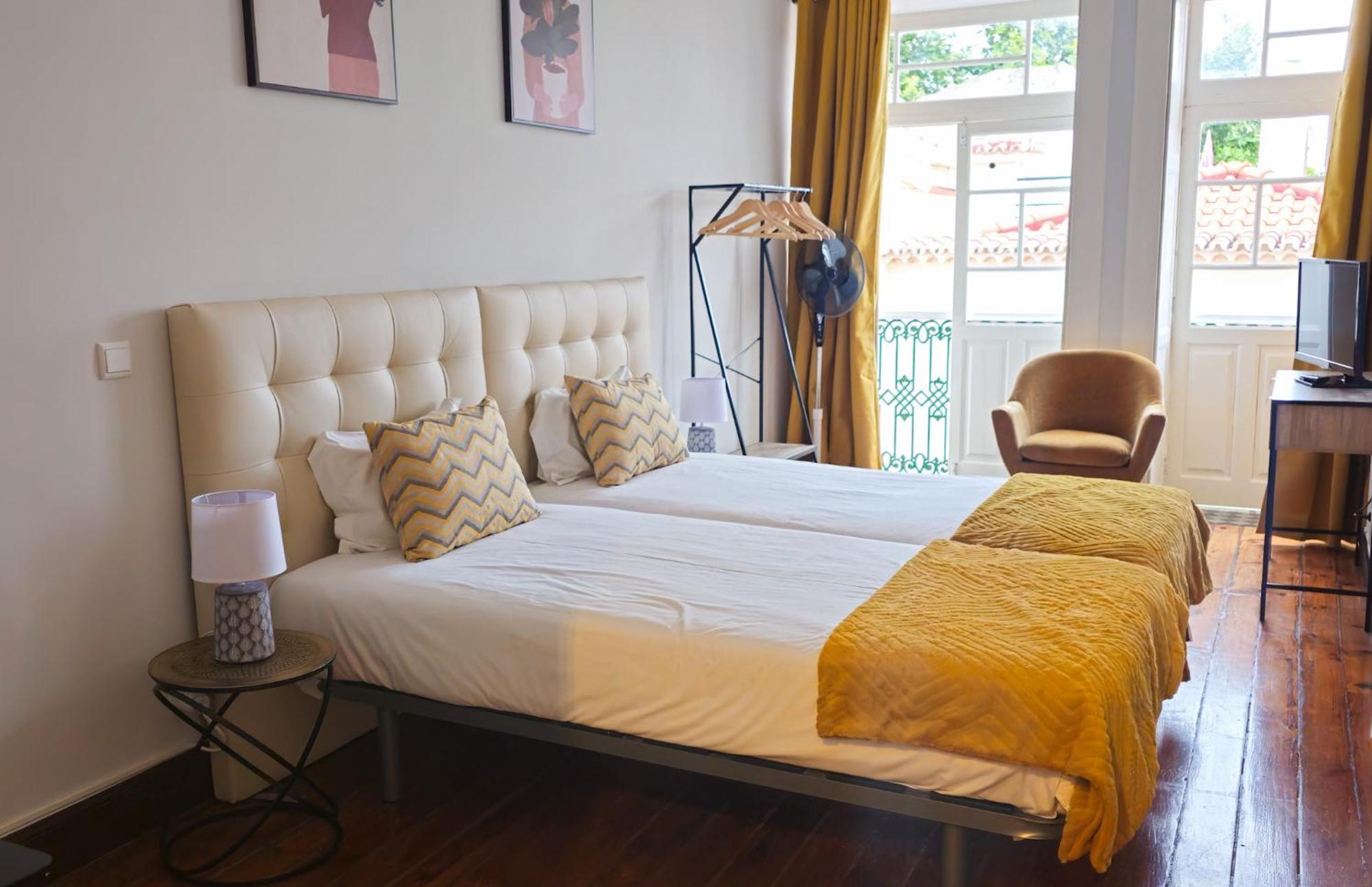 Twin Room,1629912713:JPEG